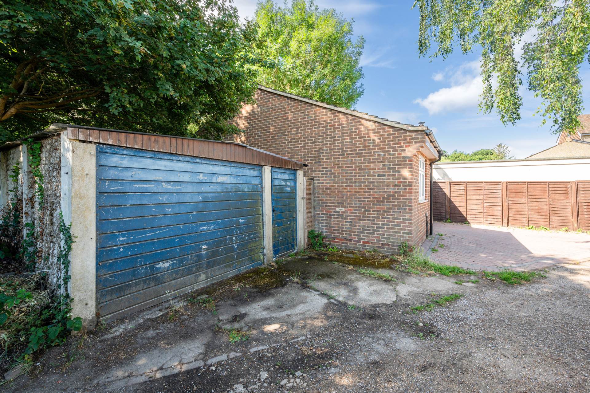 Additional Property Image 1 bedroom Bungalow to rent in Chessington 12