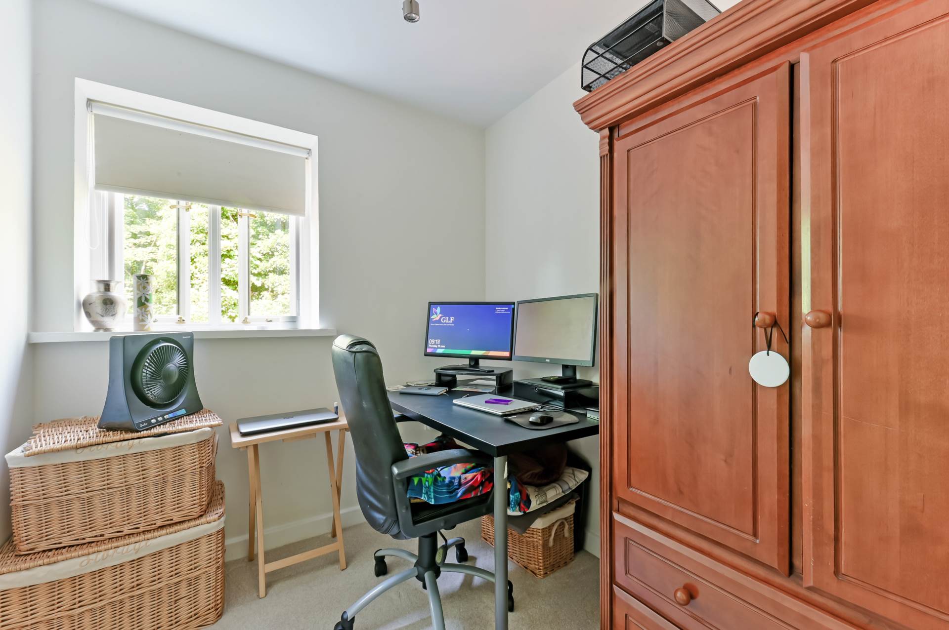 Additional Property Image 4 bedroom Detached to rent in Epsom 7