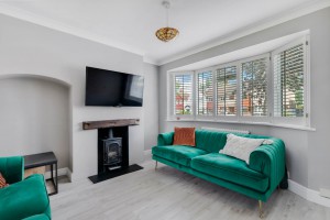 3 bedroom Semi Detached to rent in Worcester Park