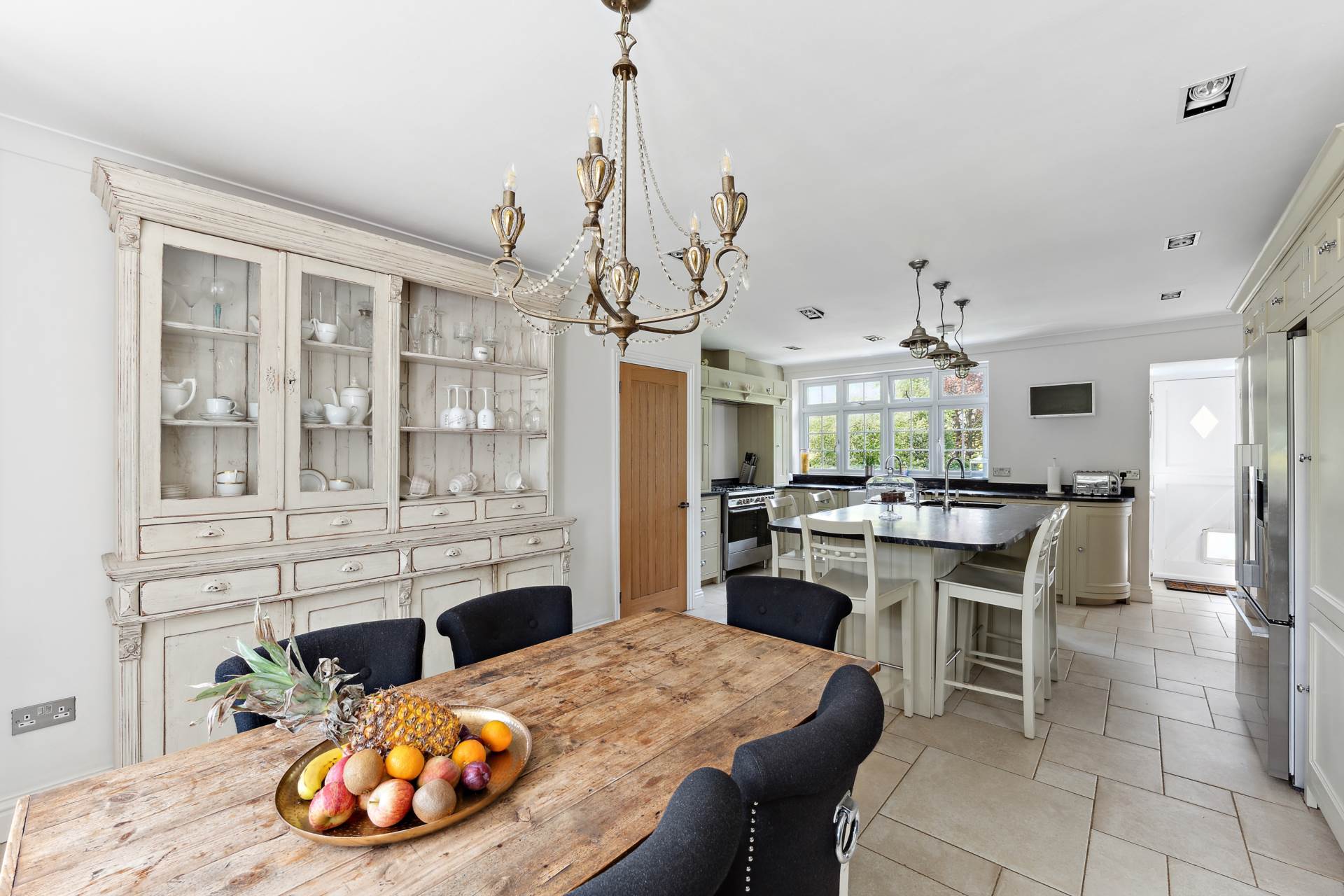 Additional Property Image 4 bedroom Detached to rent in Epsom 5