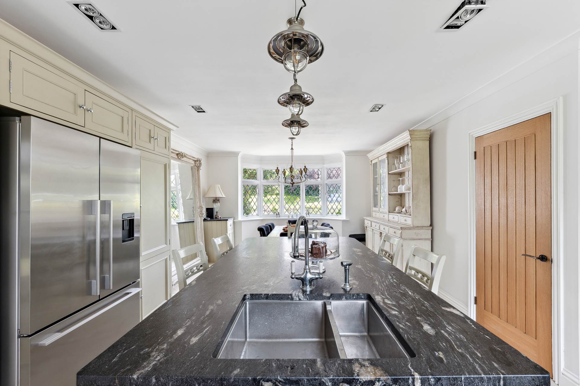 Additional Property Image 4 bedroom Detached to rent in Epsom 7