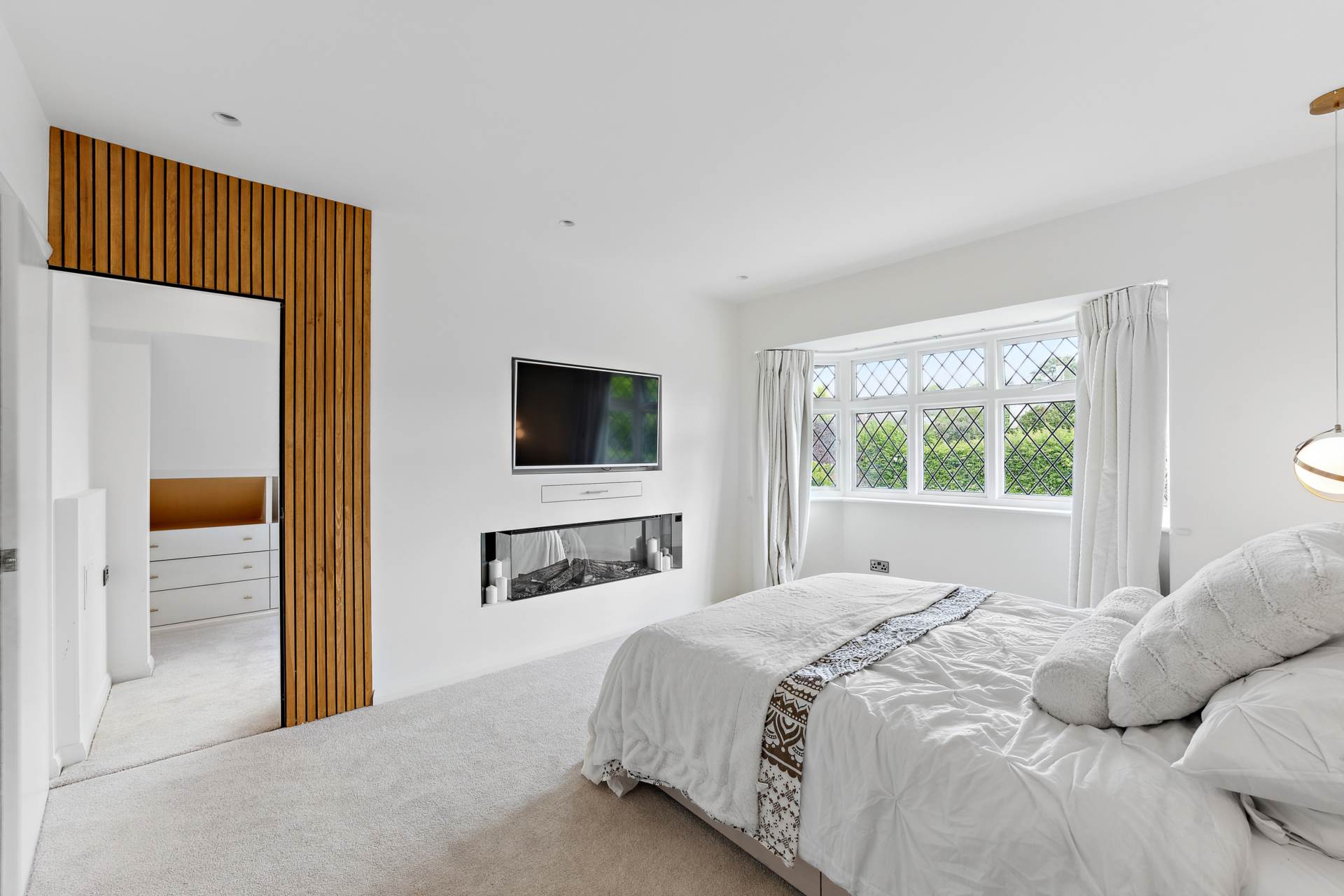 Additional Property Image 4 bedroom Detached to rent in Epsom 11