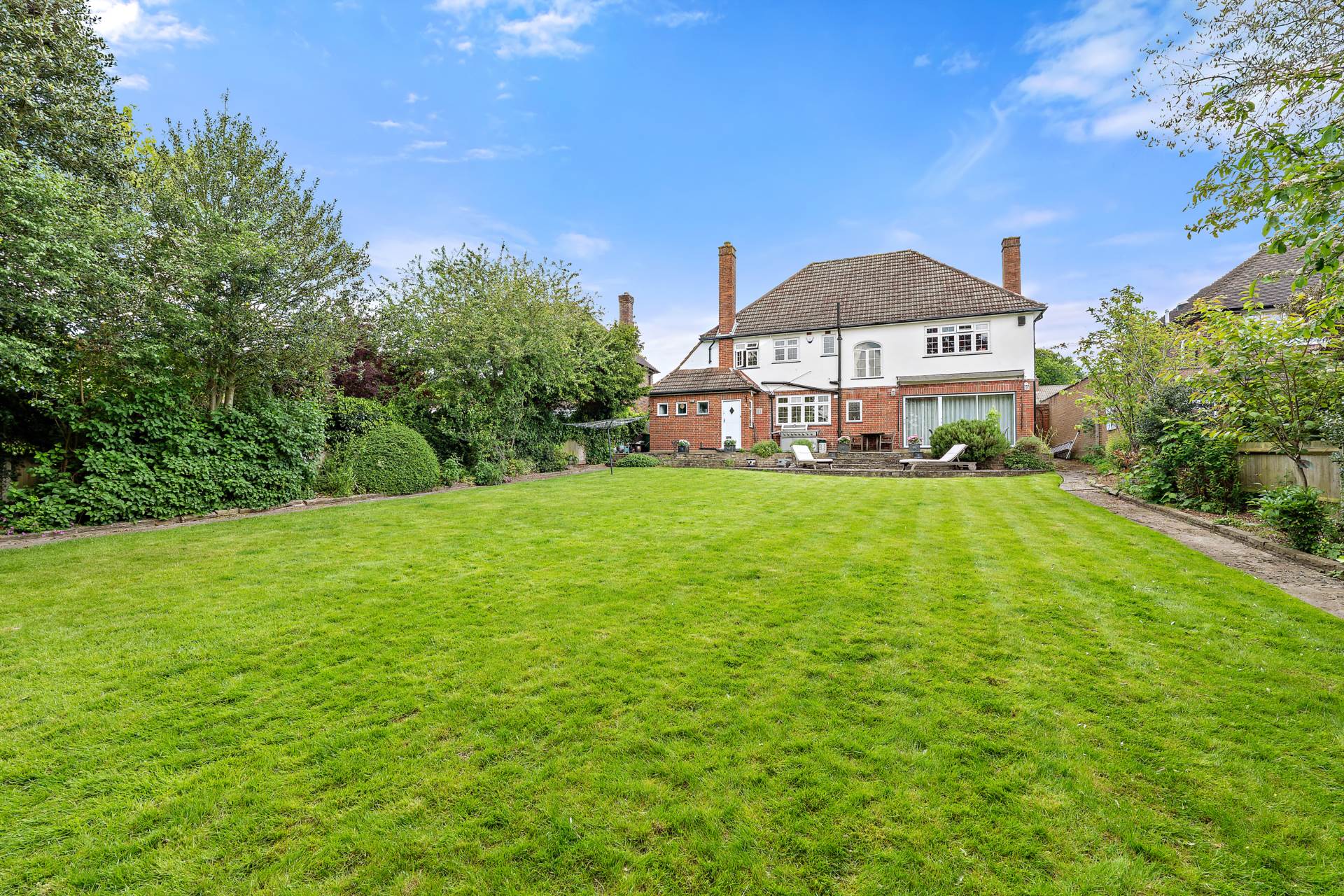 Additional Property Image 4 bedroom Detached to rent in Epsom 22