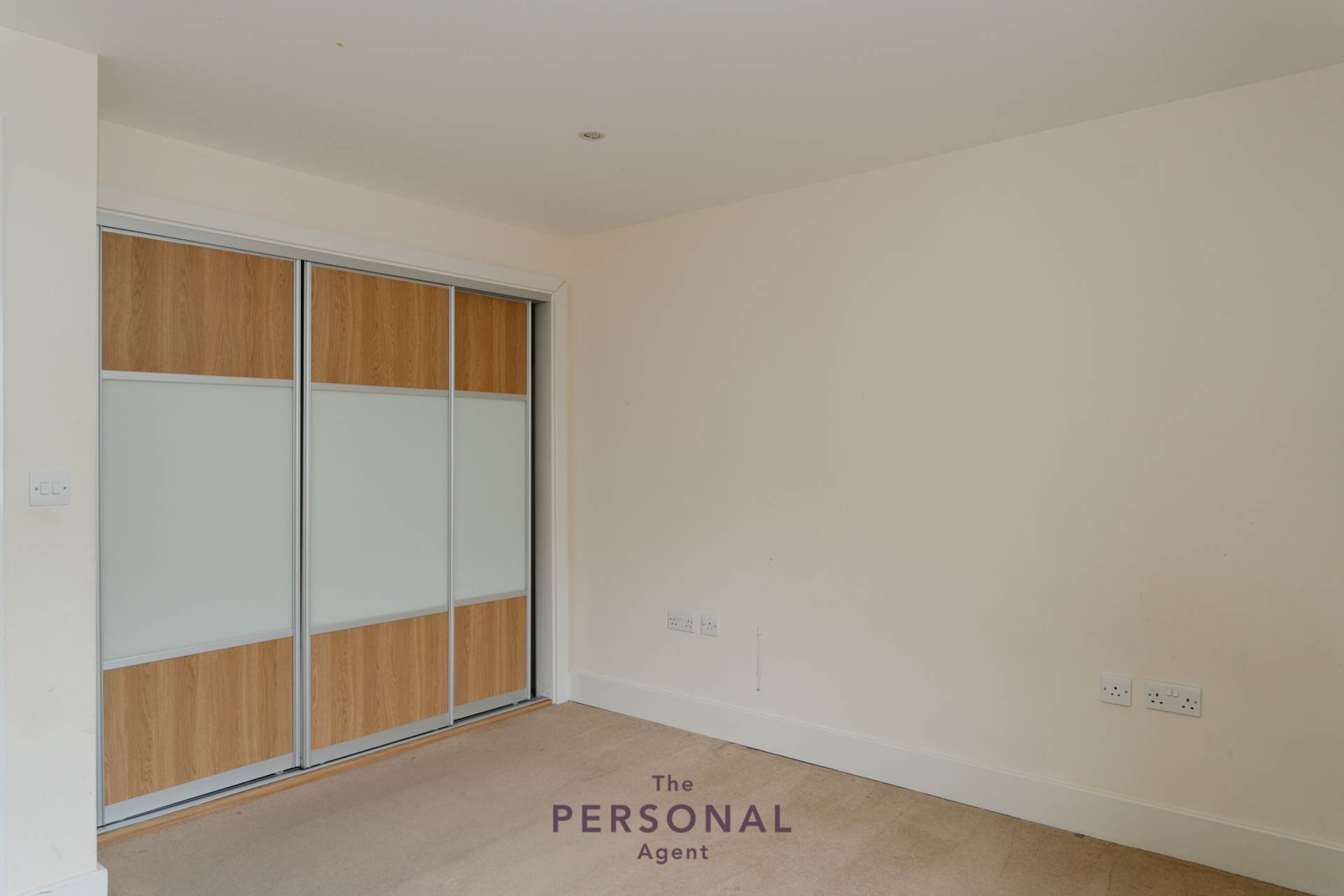 Additional Property Image 2 bedroom Flat to rent in Epsom 7