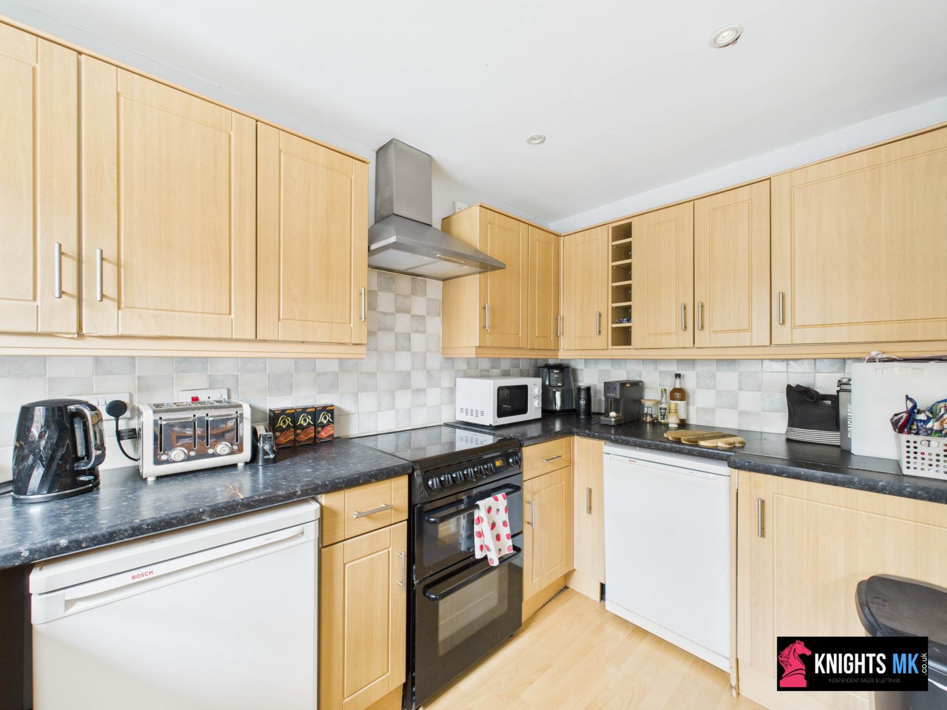 Additional Property Image 2 bedroom Maisonette for sale in Hitchin 14