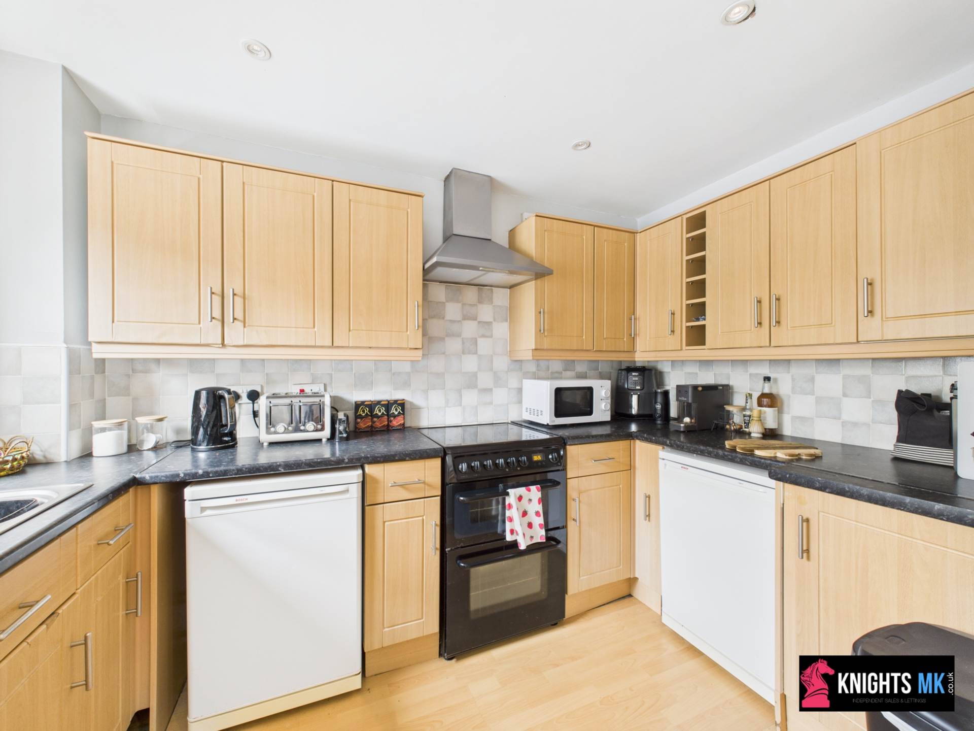 Additional Property Image 2 bedroom Maisonette for sale in Hitchin 15