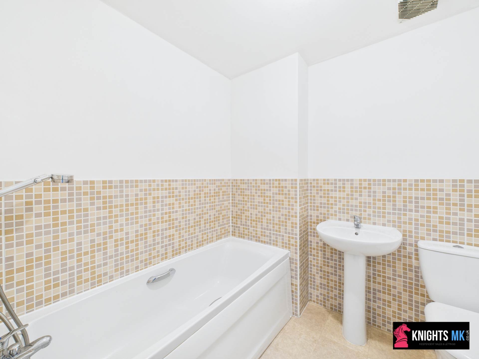 Additional Property Image 4 bedroom Terraced to rent in Corby 13