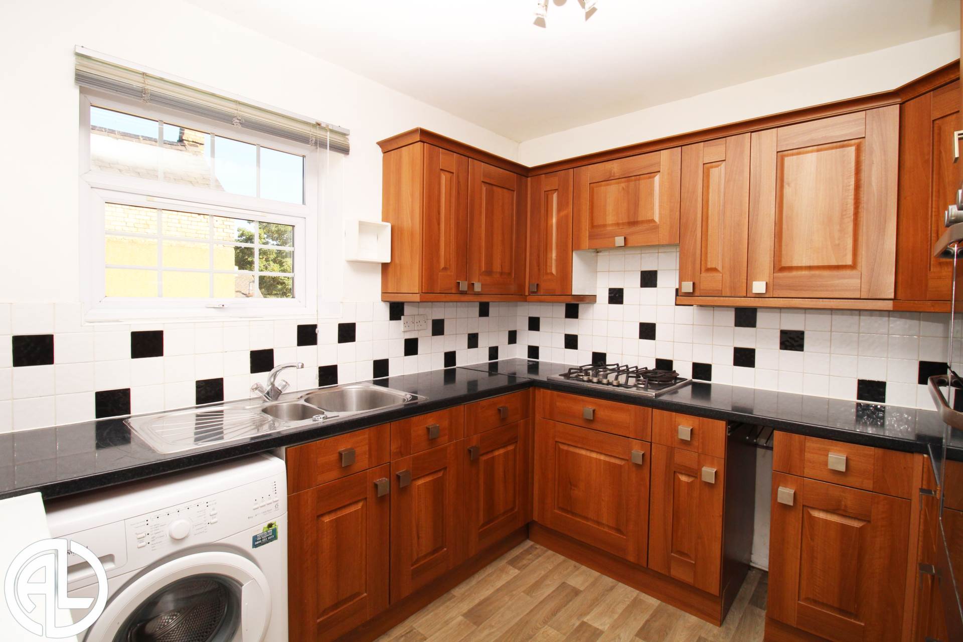 Additional Property Image 4 bedroom Detached for sale in Baldock 2