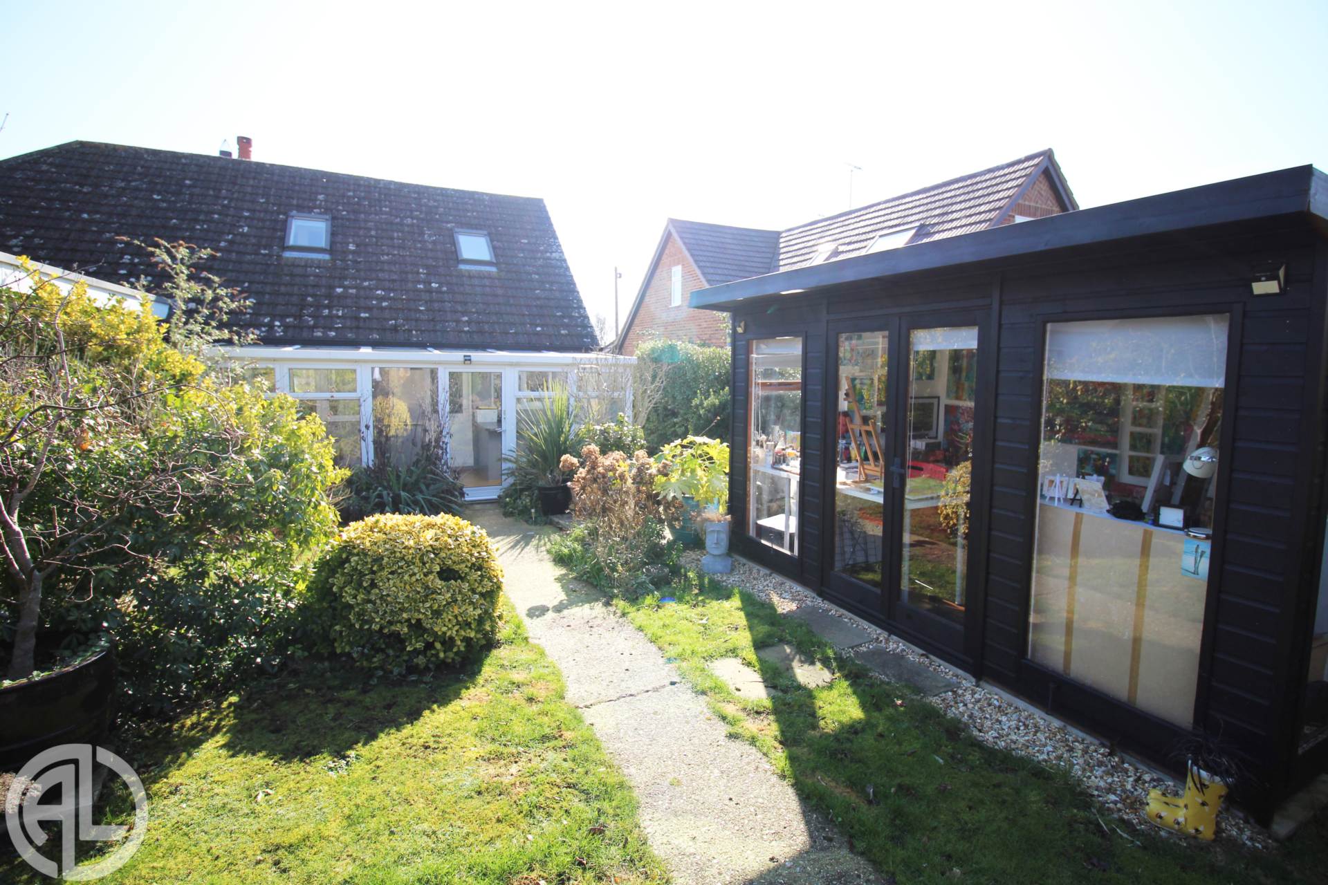 Additional Property Image 3 bedroom Semi Detached for sale in Henlow 18