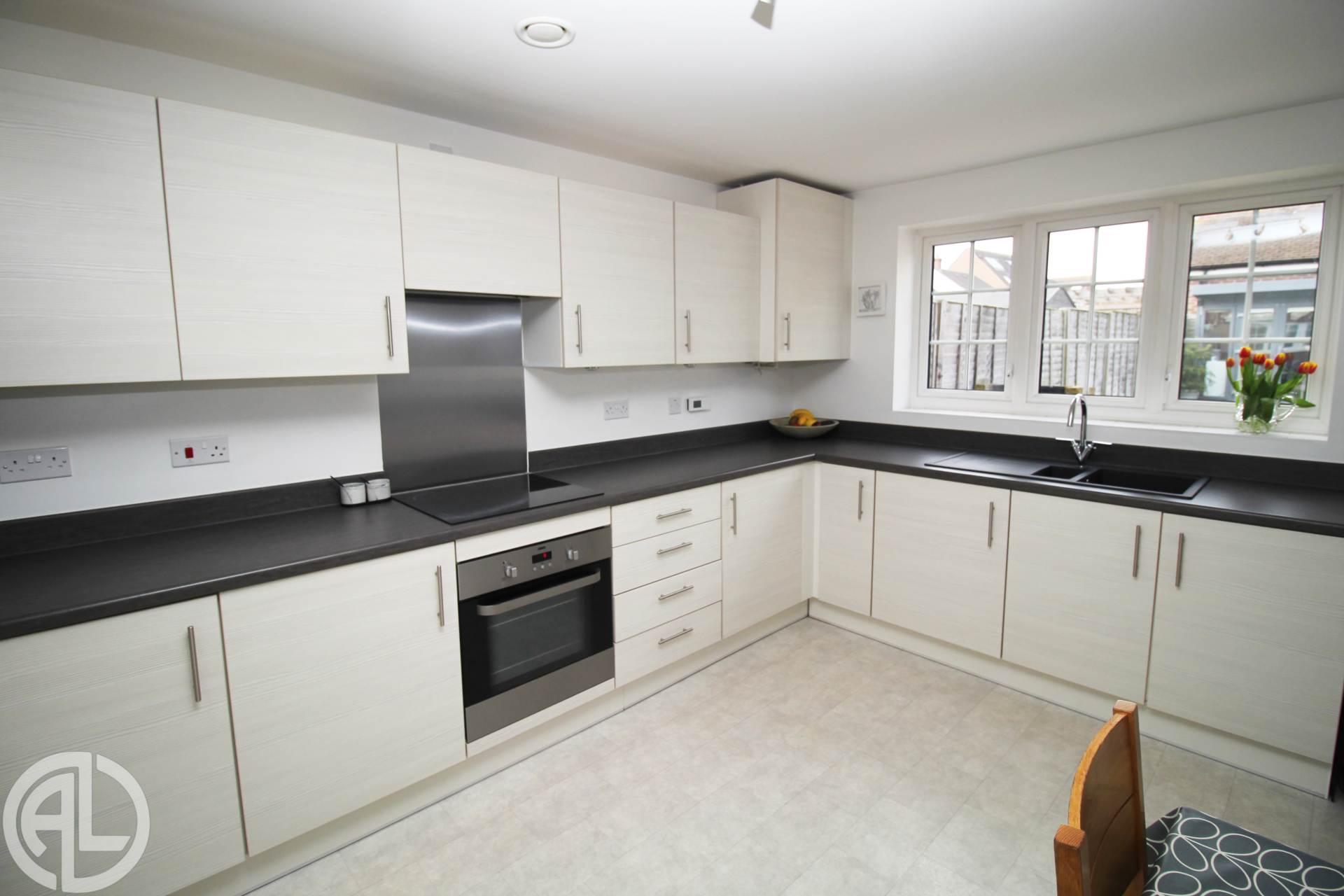 Additional Property Image 4 bedroom Semi Detached for sale in Letchworth 5