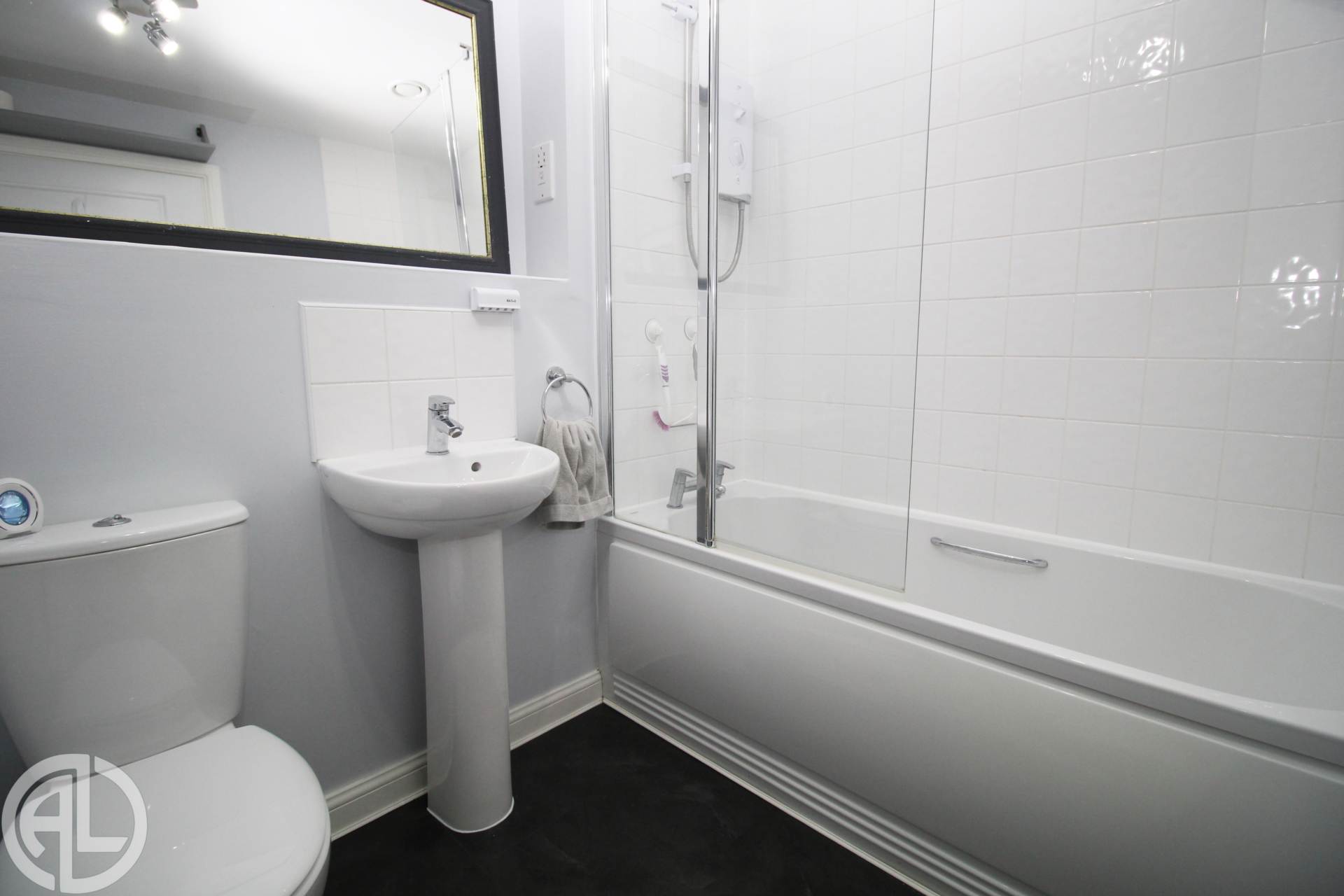 Additional Property Image 4 bedroom Semi Detached for sale in Letchworth 7