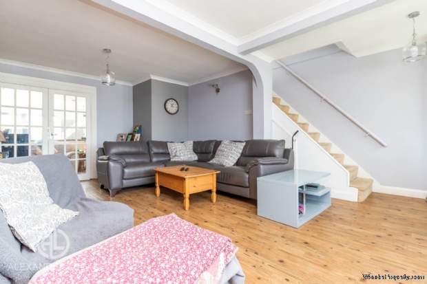 Additional Property Image 3 bedroom Semi Detached for sale in Hitchin 2