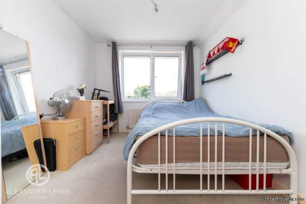 Additional Property Image 3 bedroom Semi Detached for sale in Hitchin 17
