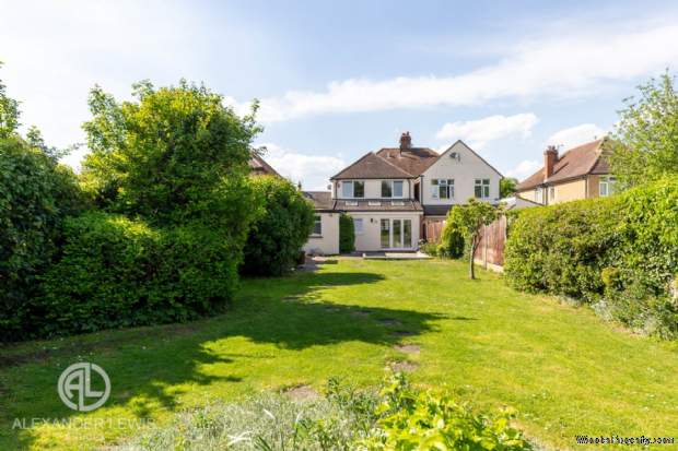 Additional Property Image 3 bedroom Semi Detached for sale in Hitchin 11
