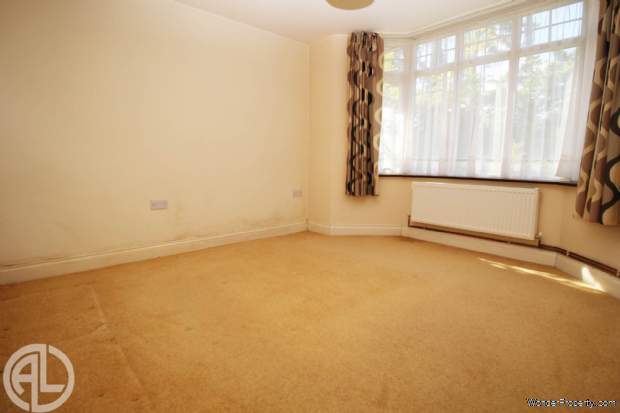 Additional Property Image 2 bedroom Detached Bungalow for sale in Letchworth 7