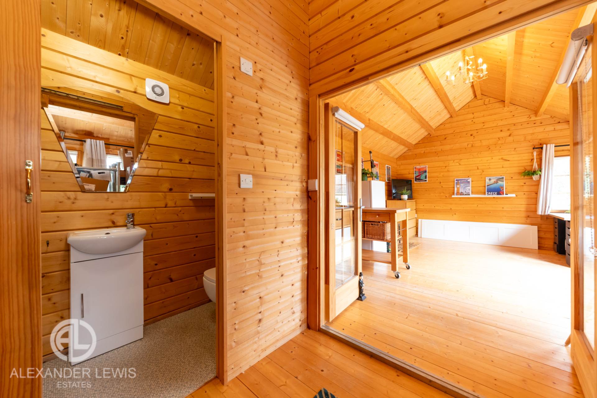 Additional Property Image 5 bedroom Detached for sale in Letchworth 24