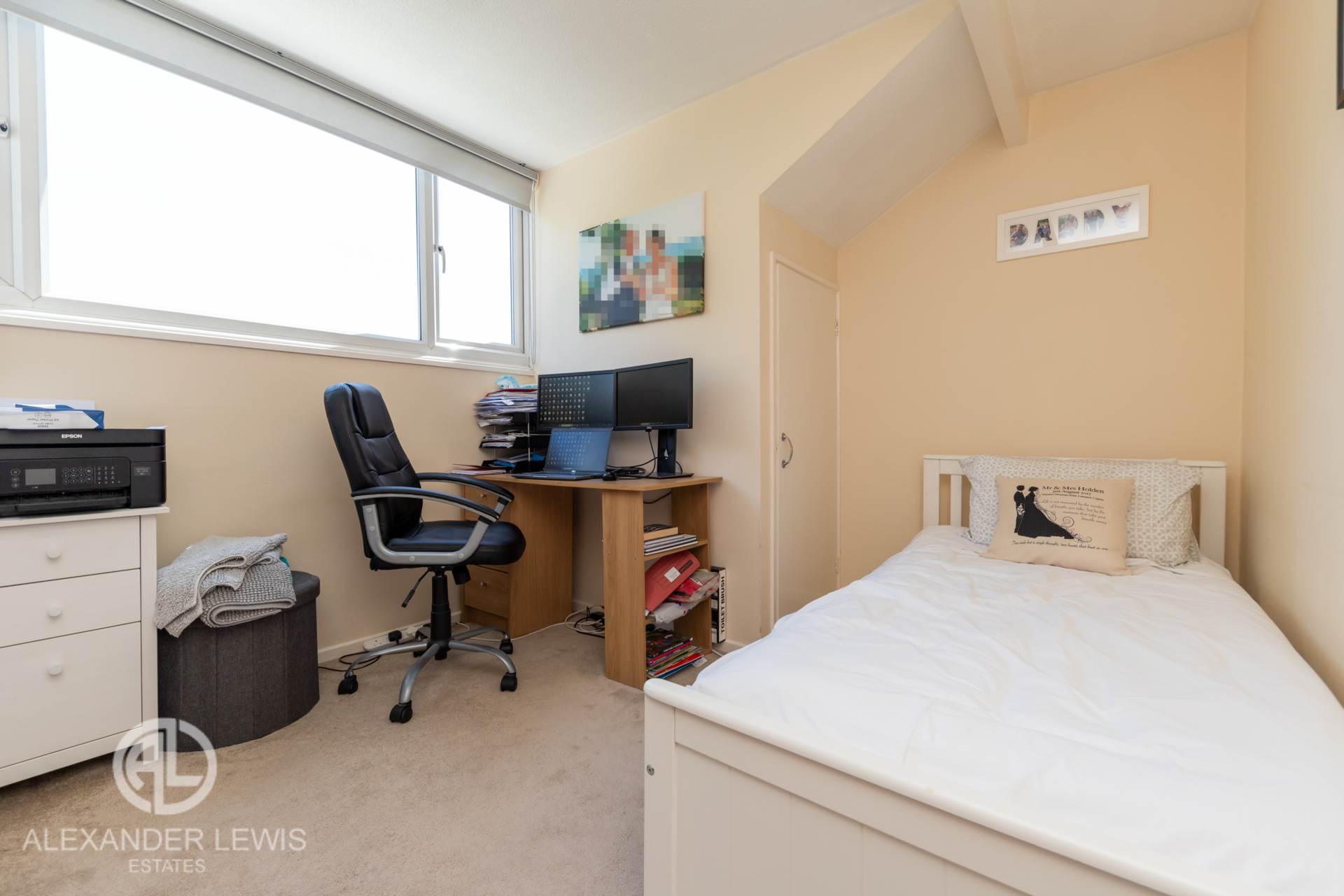 Additional Property Image 3 bedroom Terraced for sale in Letchworth 11
