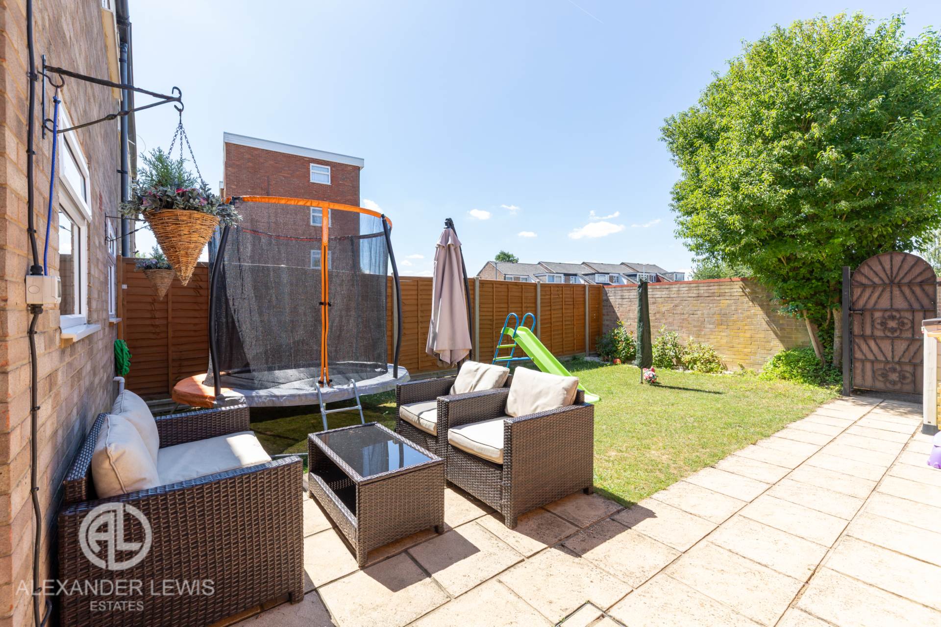 Additional Property Image 3 bedroom Terraced for sale in Letchworth 13