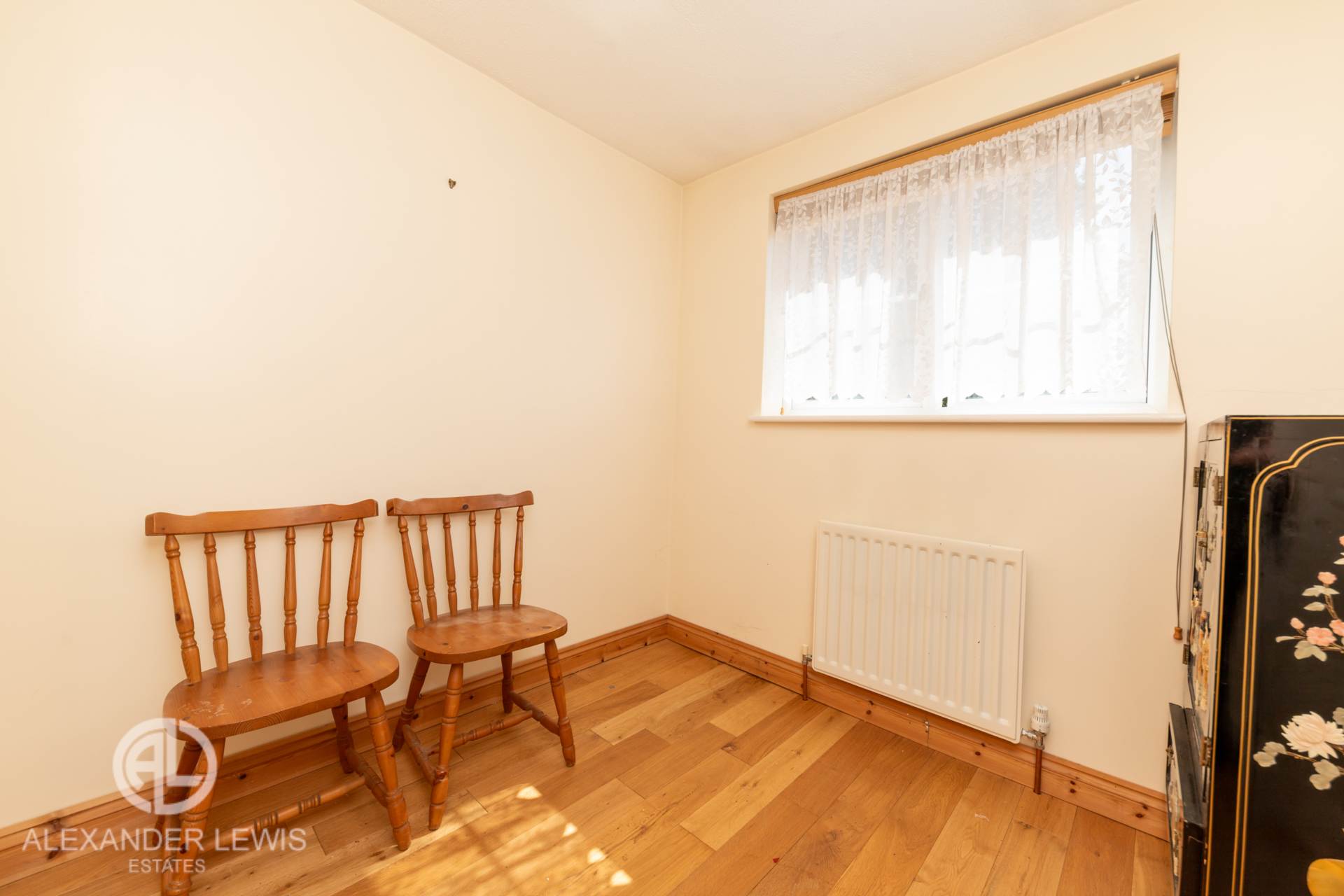 Additional Property Image 4 bedroom Detached for sale in Letchworth 13