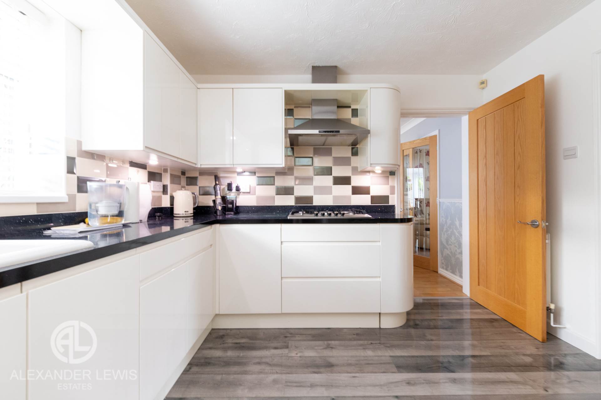 Additional Property Image 4 bedroom Detached for sale in Arlesey 4