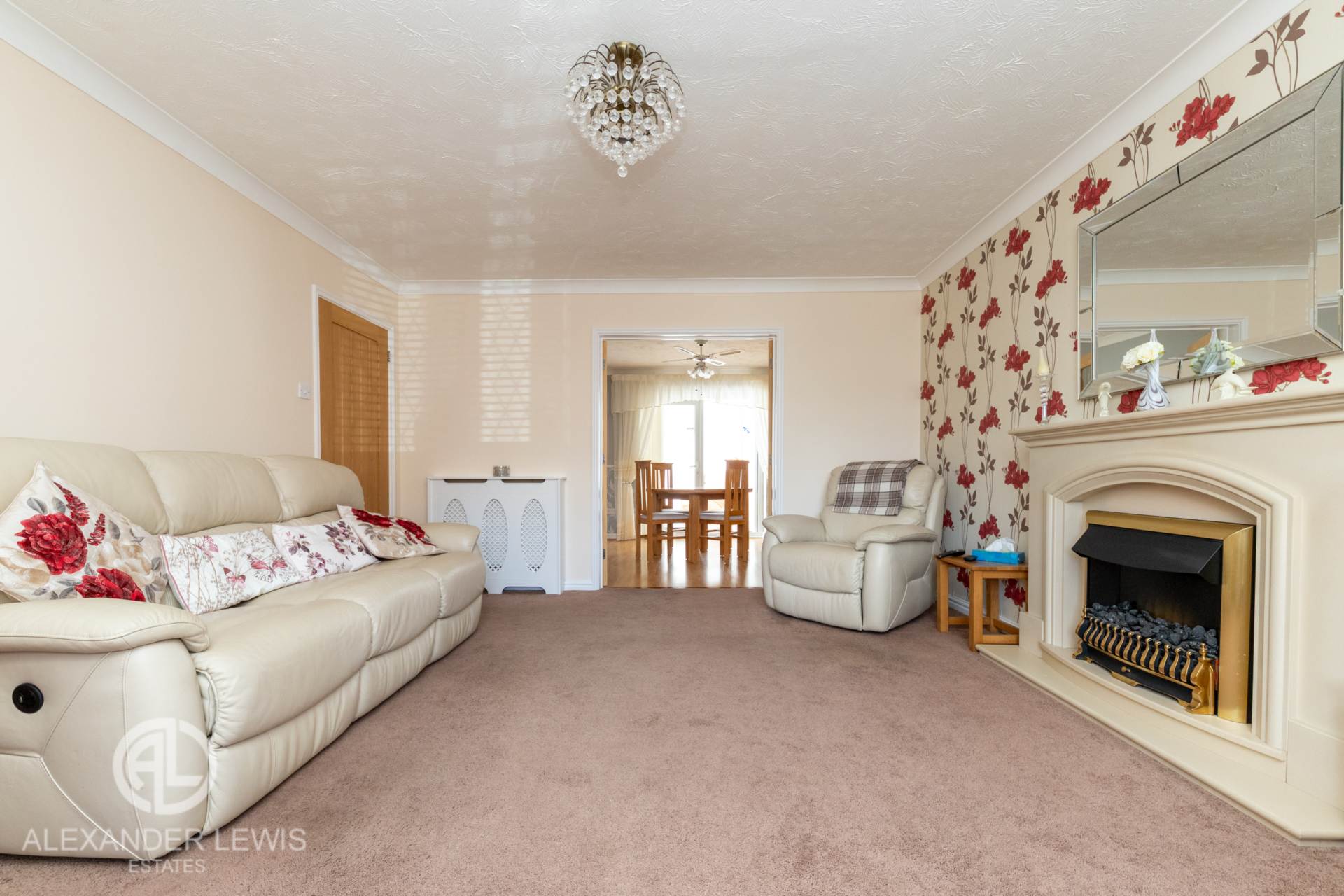 Additional Property Image 4 bedroom Detached for sale in Arlesey 5
