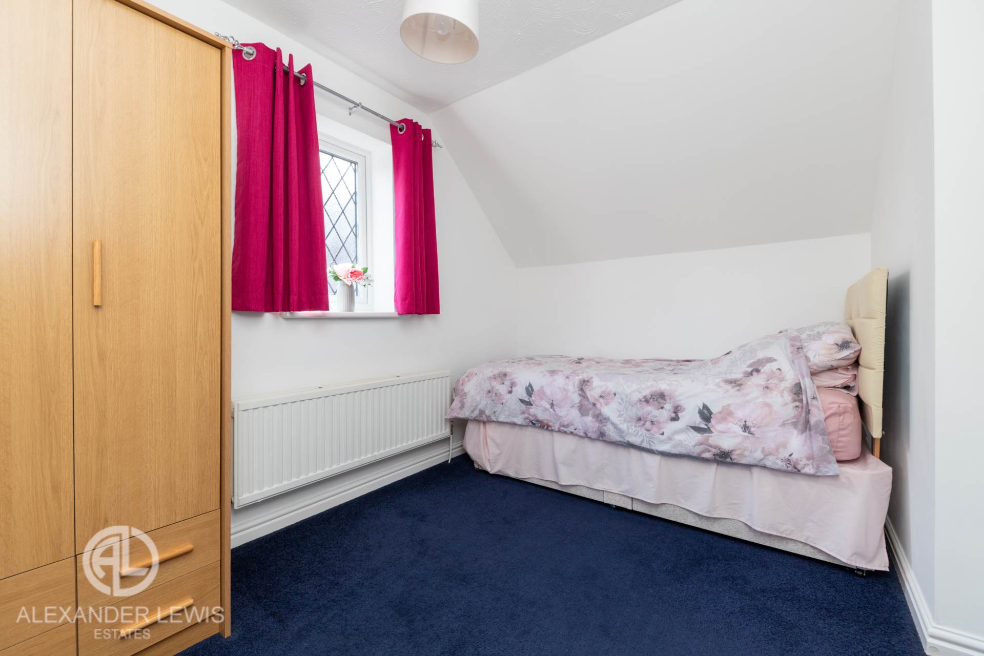 Additional Property Image 4 bedroom Detached for sale in Arlesey 13