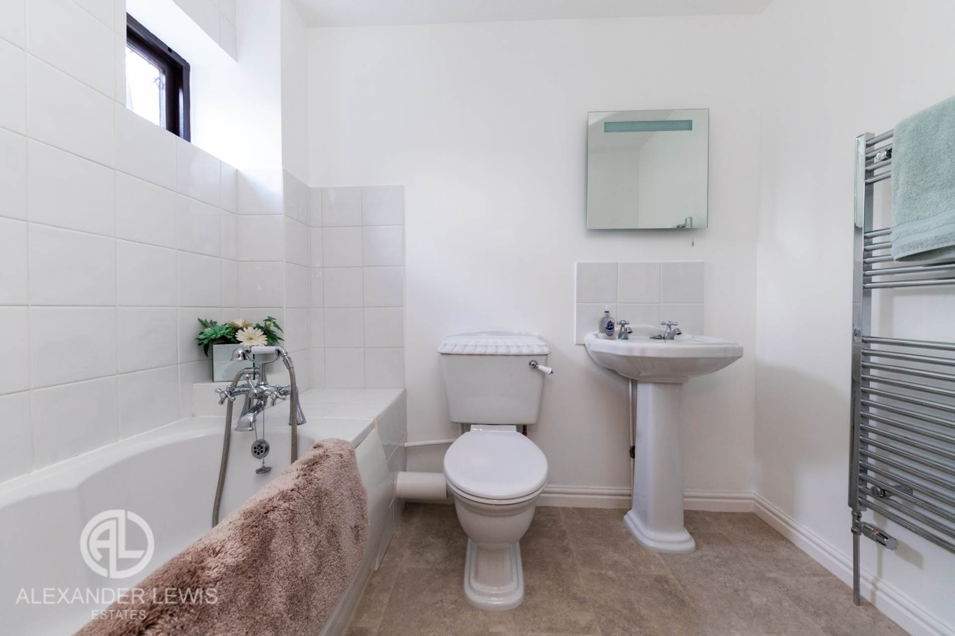 Additional Property Image 4 bedroom Detached for sale in Arlesey 15