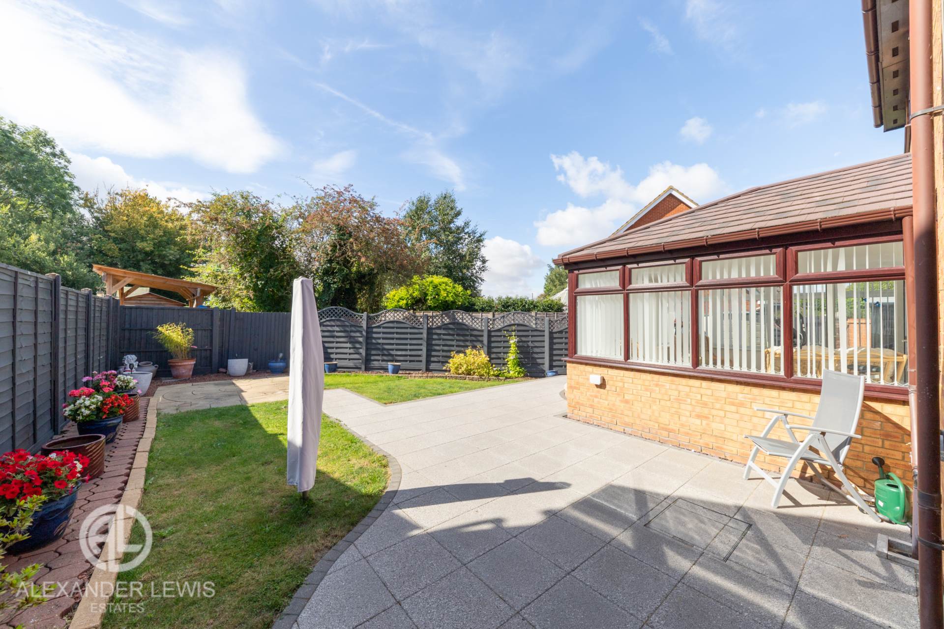 Additional Property Image 4 bedroom Detached for sale in Arlesey 16