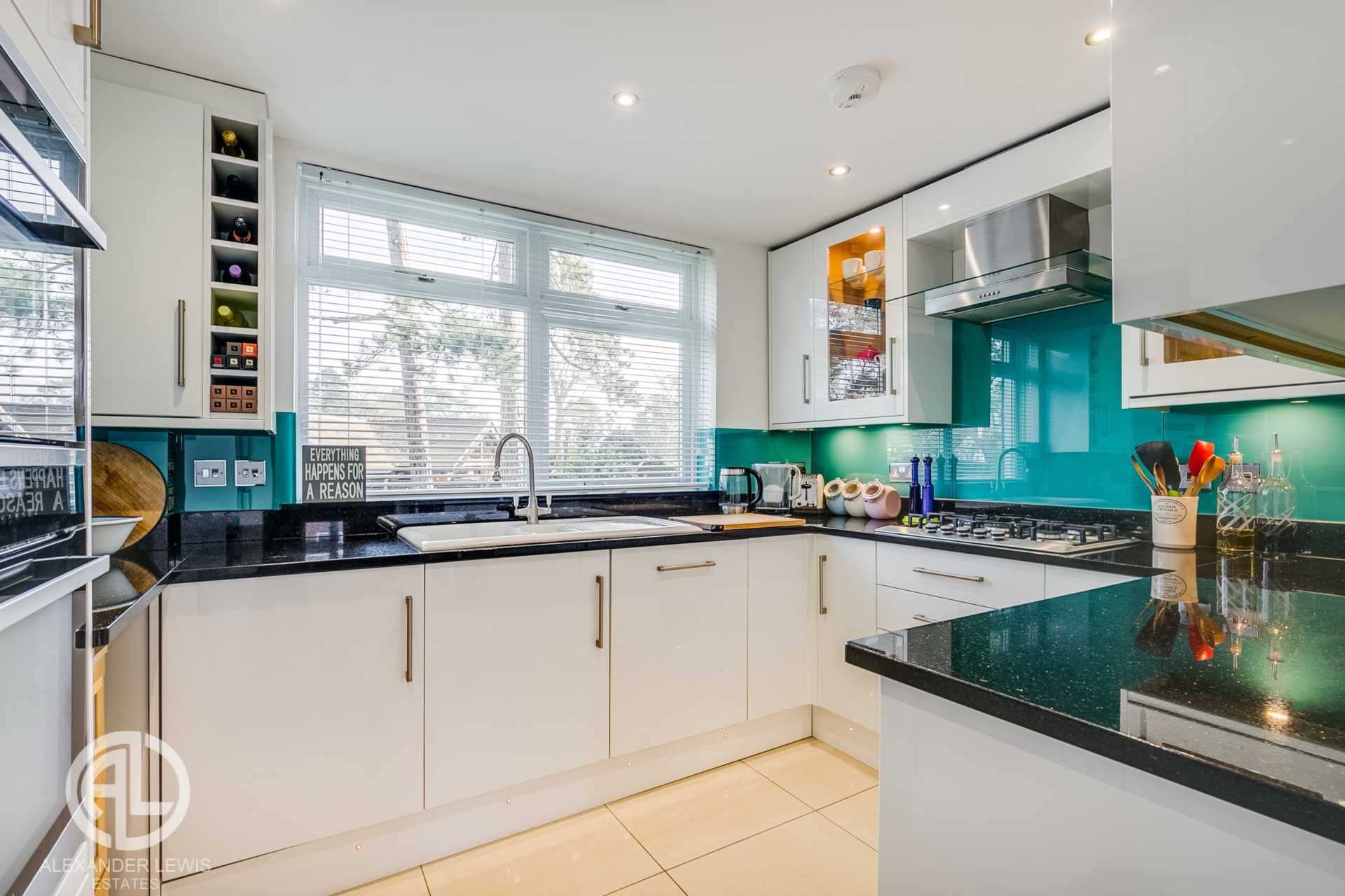 Additional Property Image 2 bedroom Apartment for sale in Letchworth 6