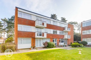 2 bedroom Apartment for sale in Letchworth