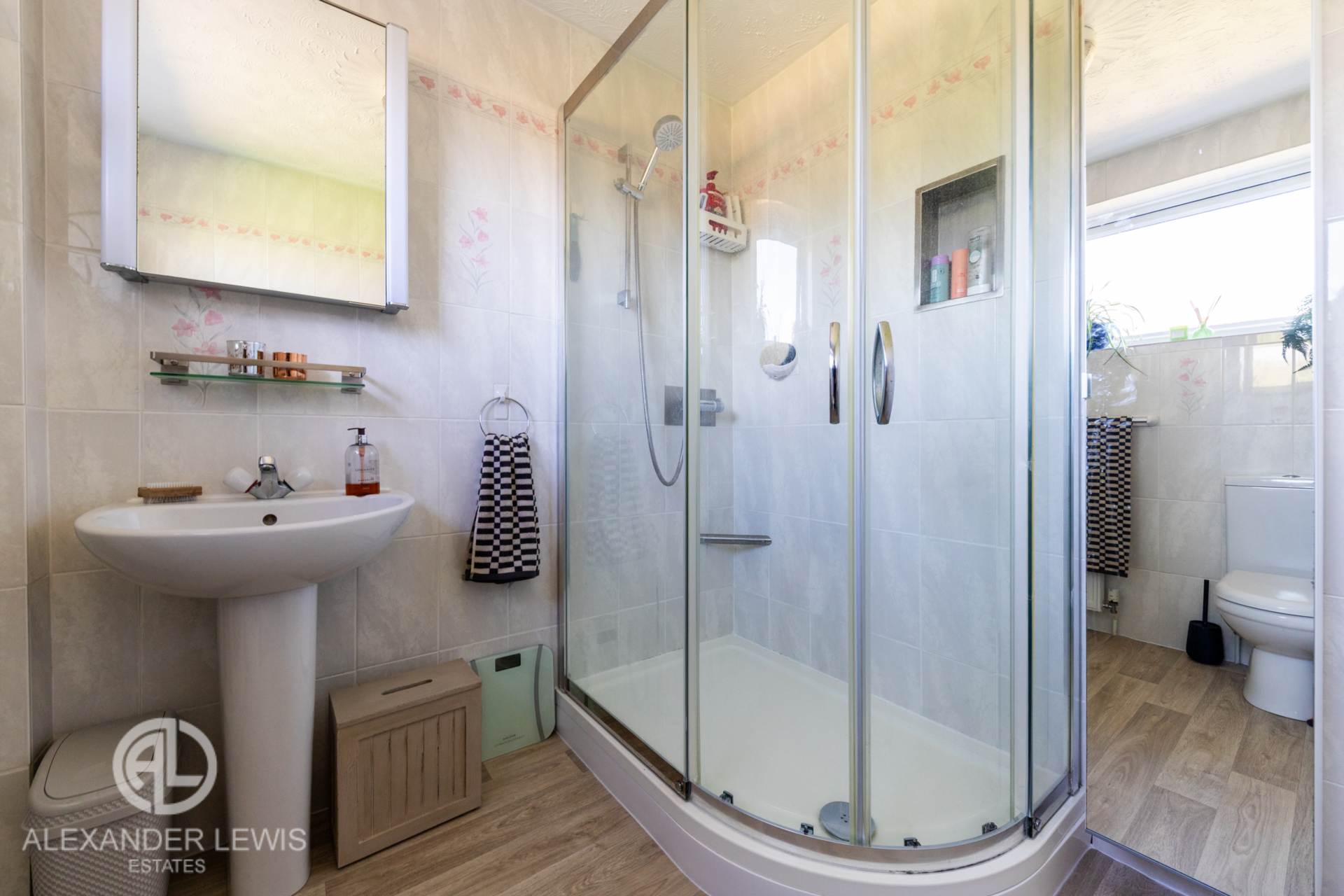 Additional Property Image 5 bedroom Detached for sale in Letchworth 14