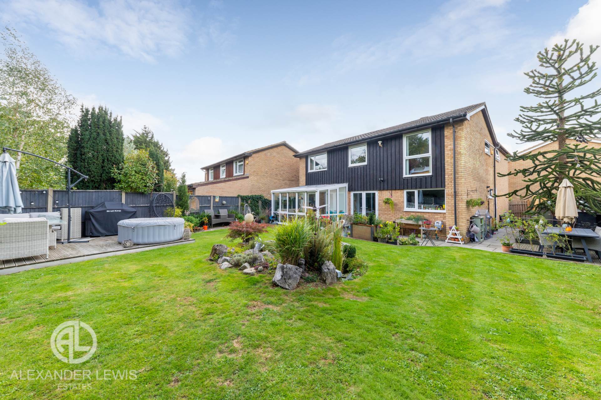 Additional Property Image 5 bedroom Detached for sale in Letchworth 22