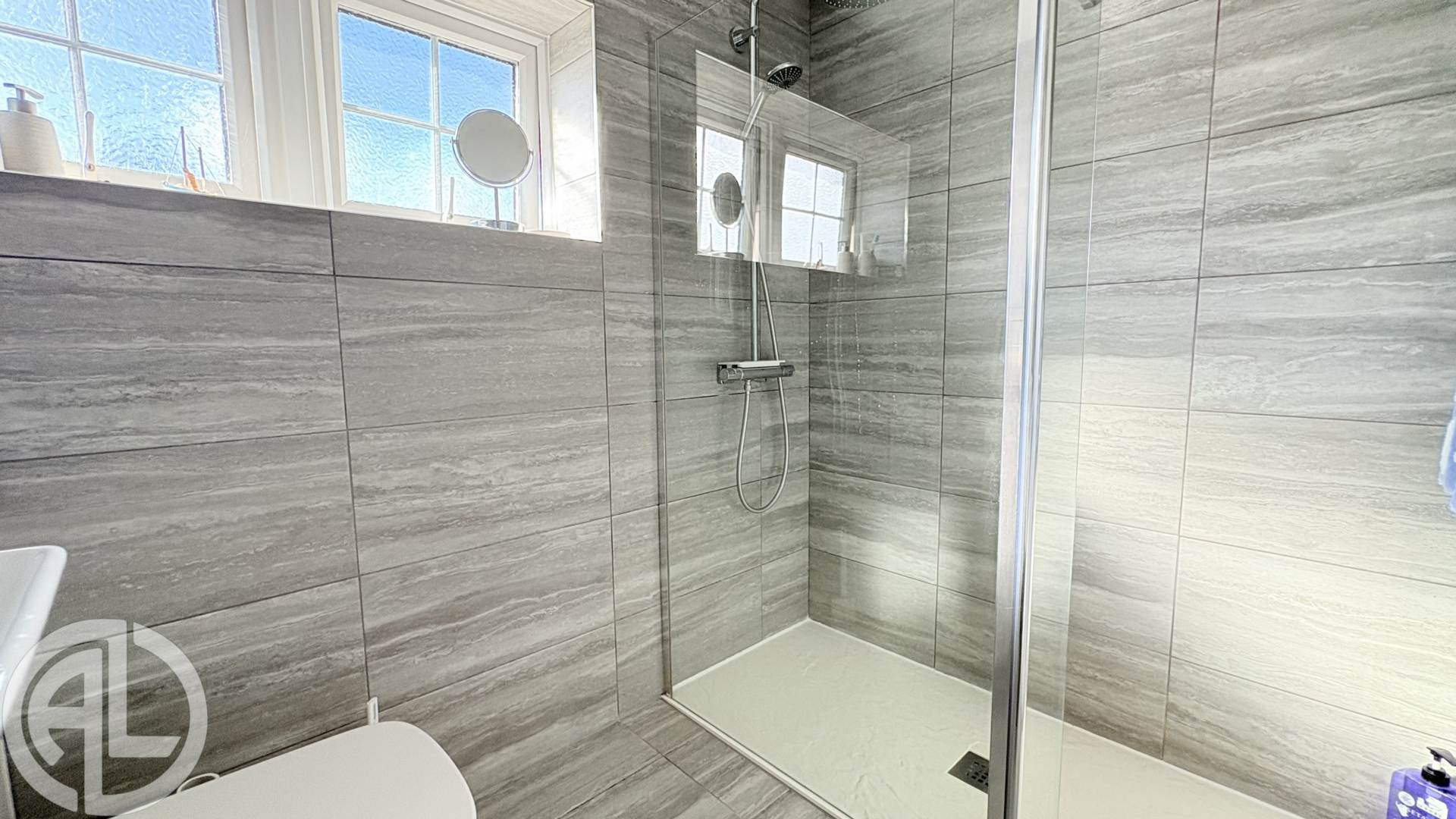 Additional Property Image 3 bedroom Semi Detached for sale in Stevenage 10