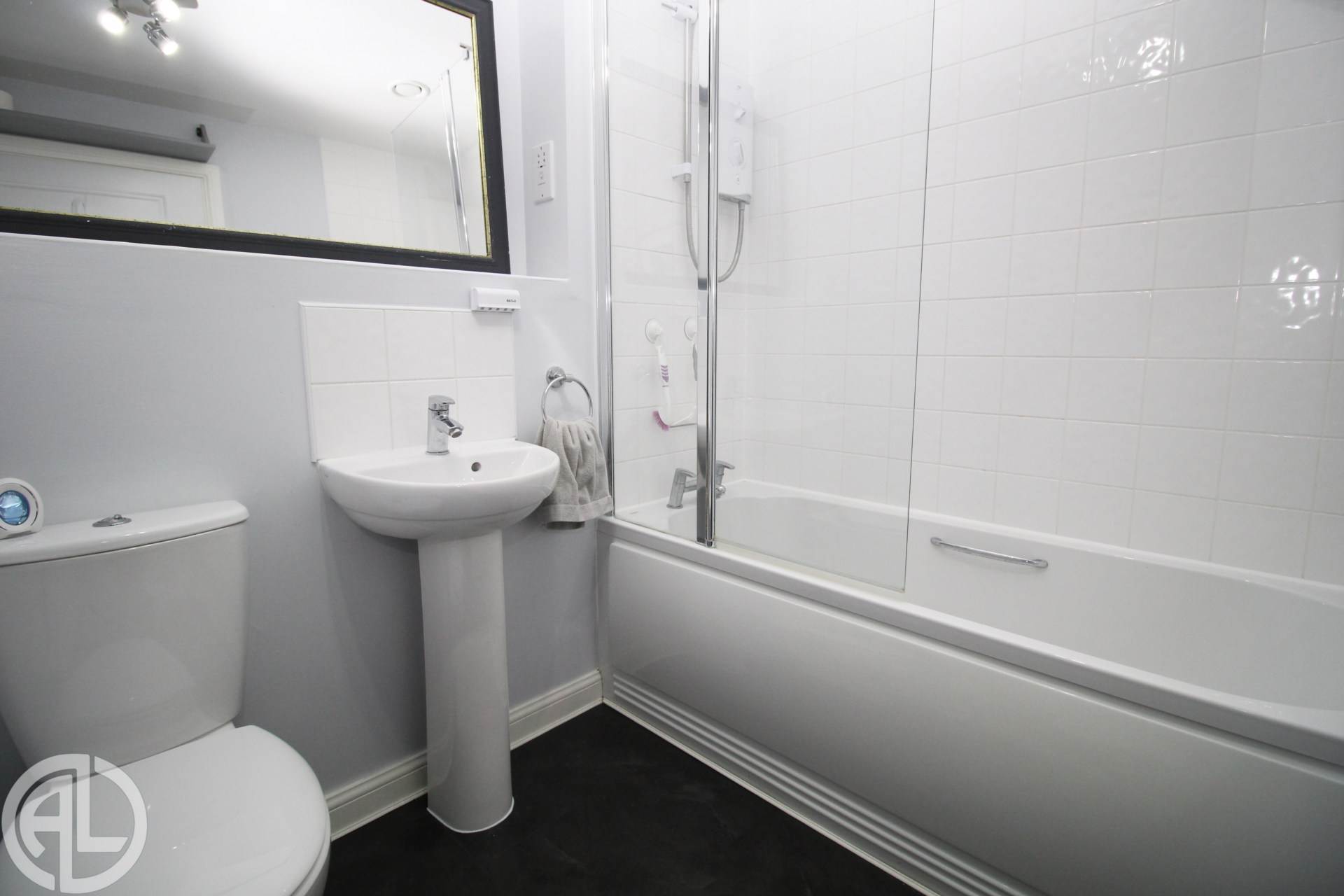 Additional Property Image 4 bedroom Semi Detached for sale in Letchworth 13