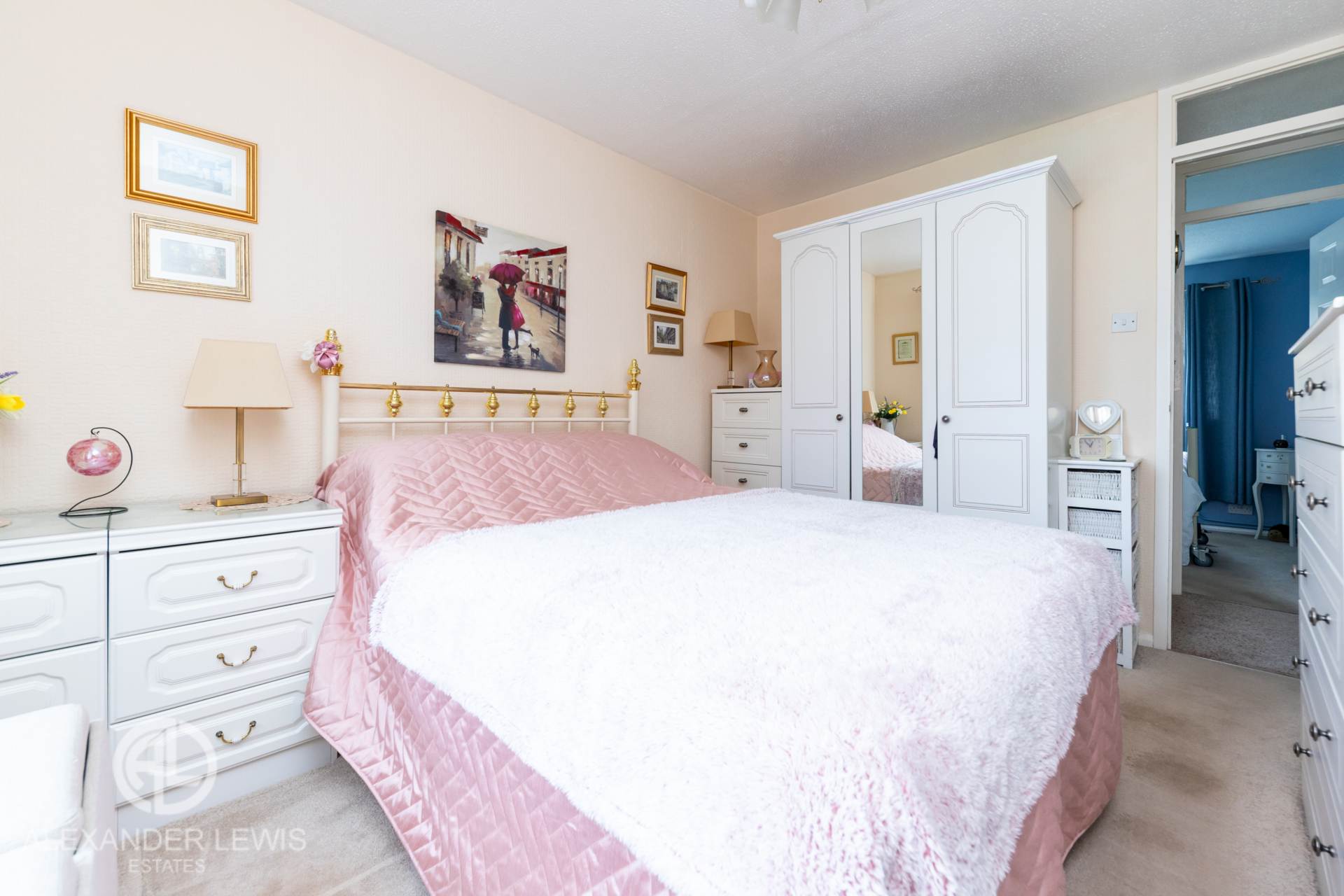Additional Property Image 2 bedroom Bungalow for sale in Arlesey 7