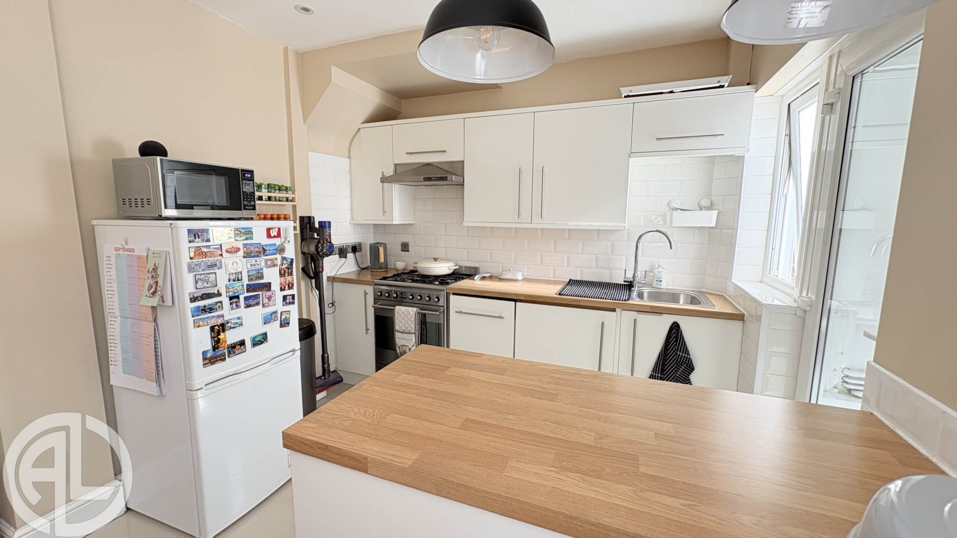 Additional Property Image 3 bedroom Terraced for sale in Letchworth 6