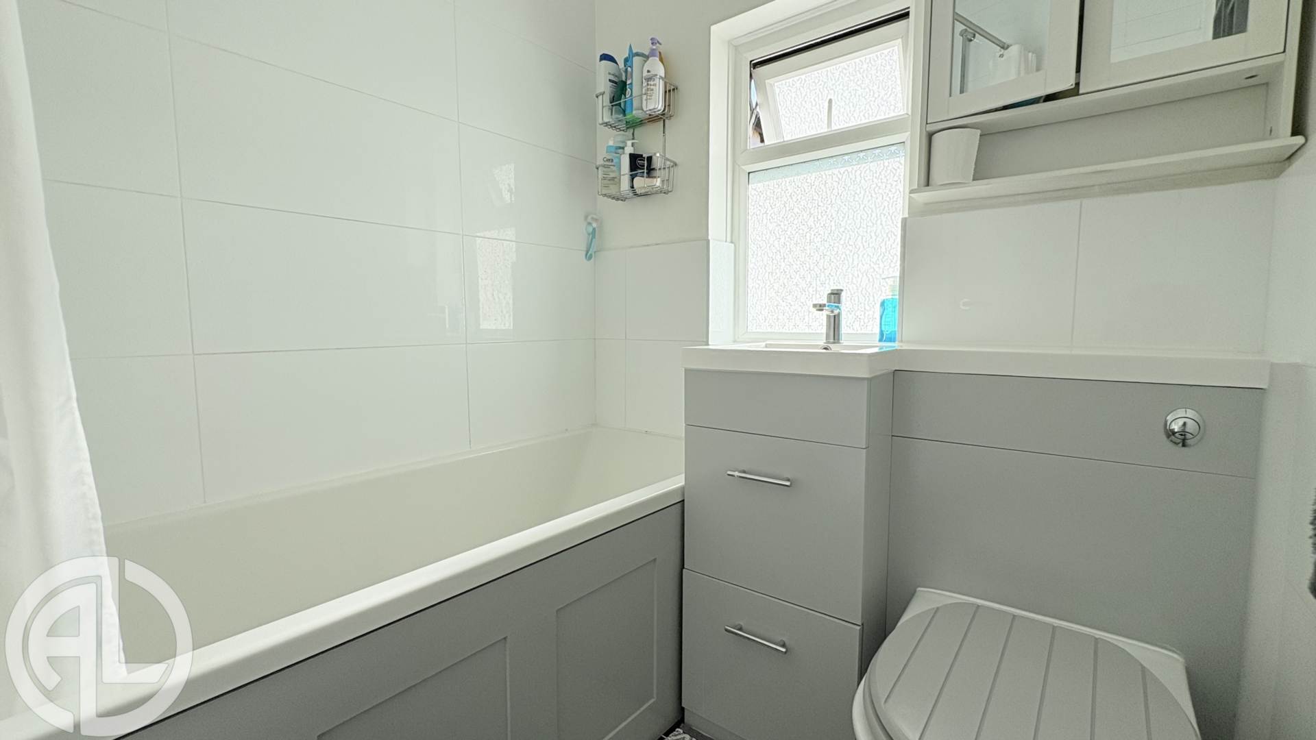 Additional Property Image 3 bedroom Terraced for sale in Letchworth 11