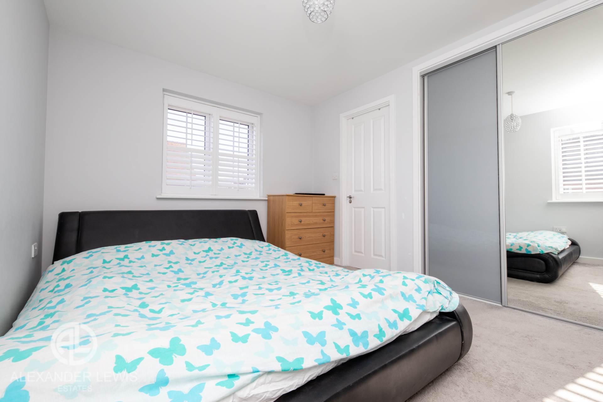Additional Property Image 4 bedroom Detached for sale in Shefford 12