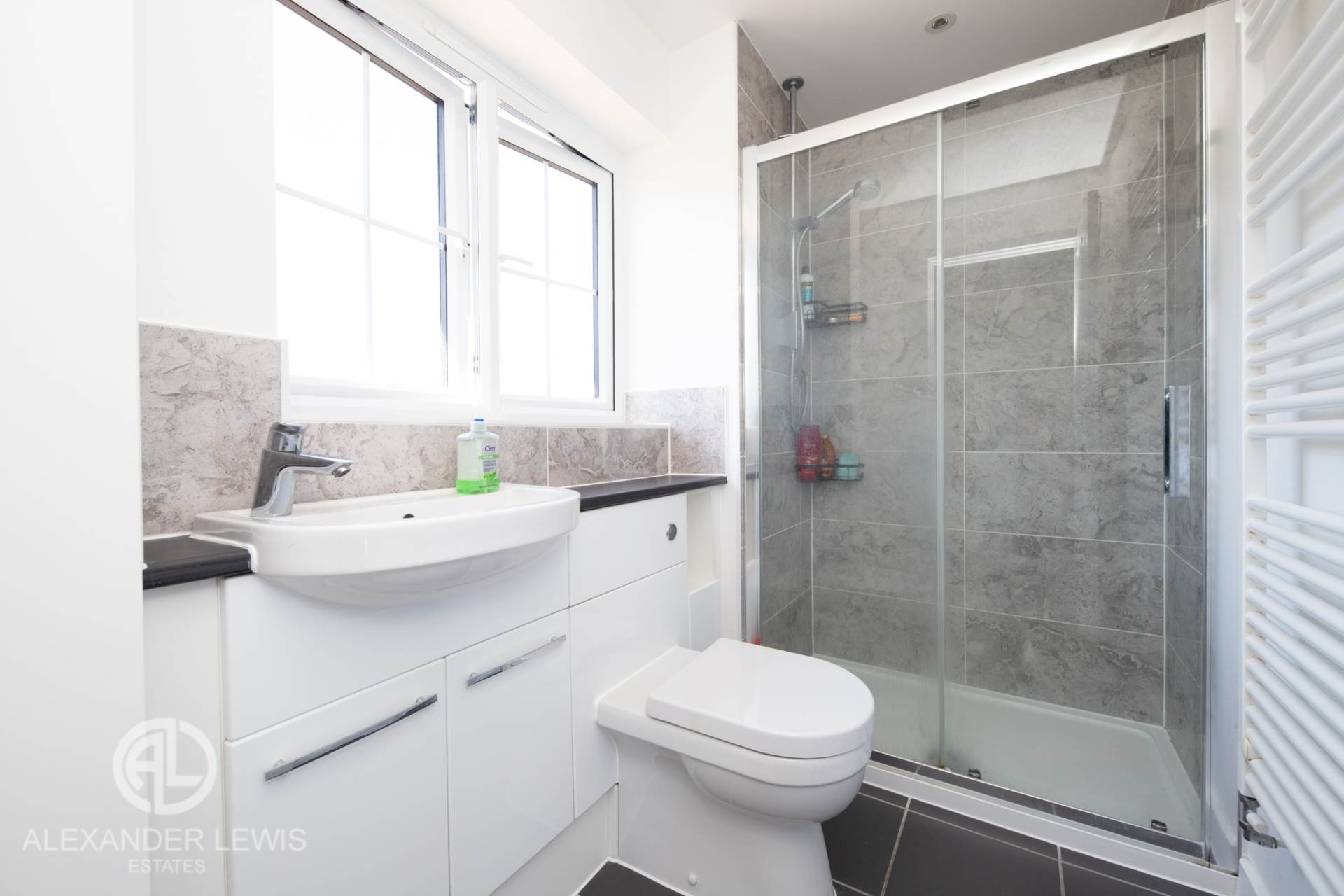 Additional Property Image 4 bedroom Detached for sale in Shefford 15