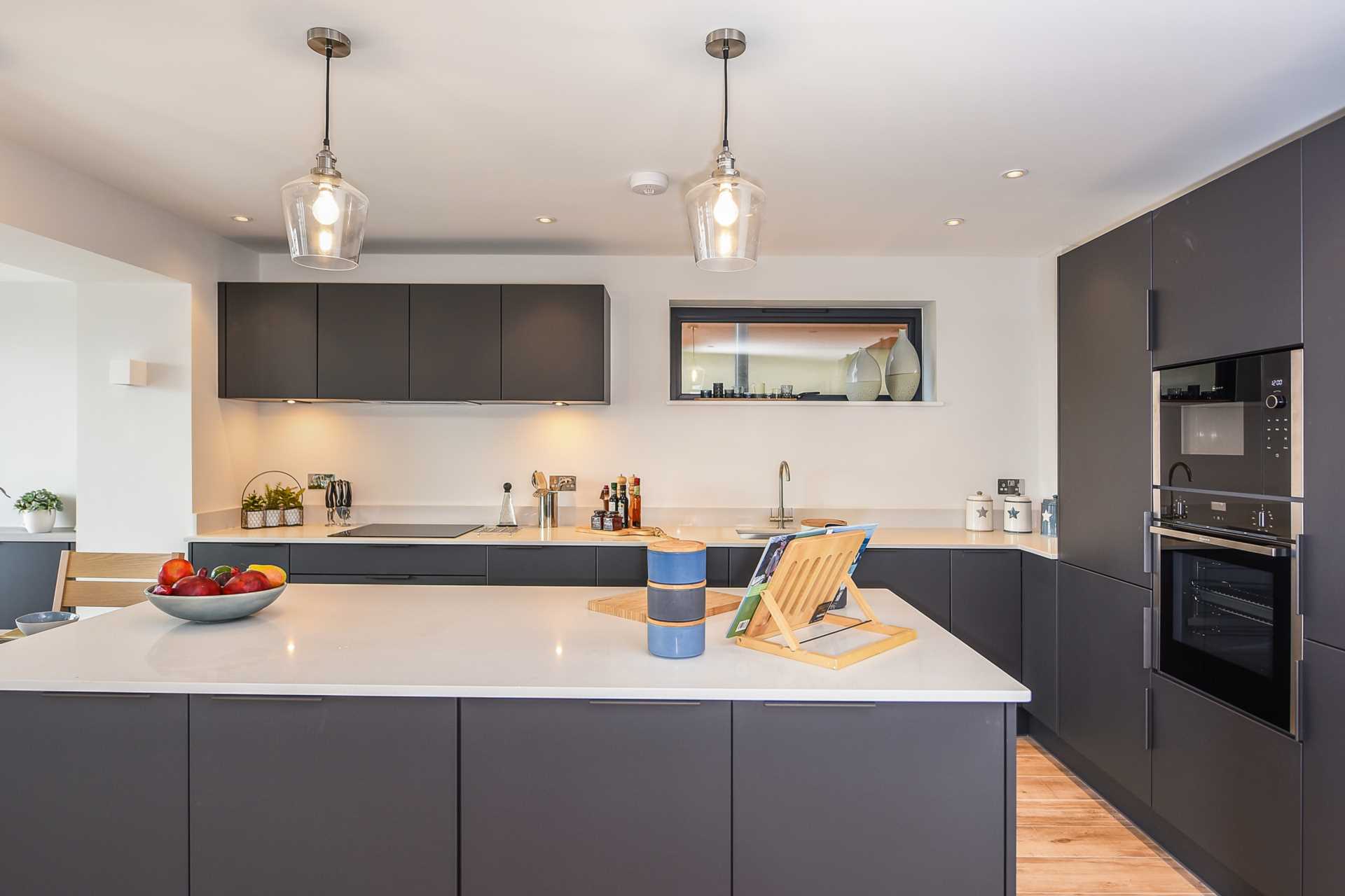 Additional Property Image 3 bedroom Apartment for sale in Chichester 9
