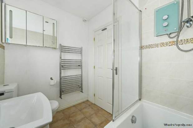 Additional Property Image 4 bedroom Detached for sale in Chichester 14