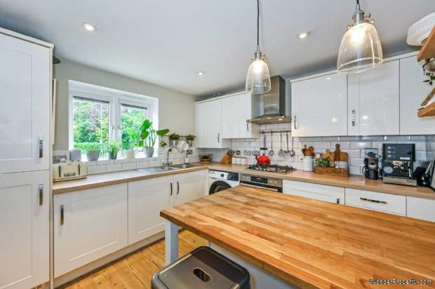 Additional Property Image 3 bedroom Semi Detached for sale in Chichester 5