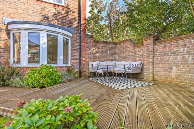 Additional Property Image 3 bedroom Semi Detached for sale in Chichester 15