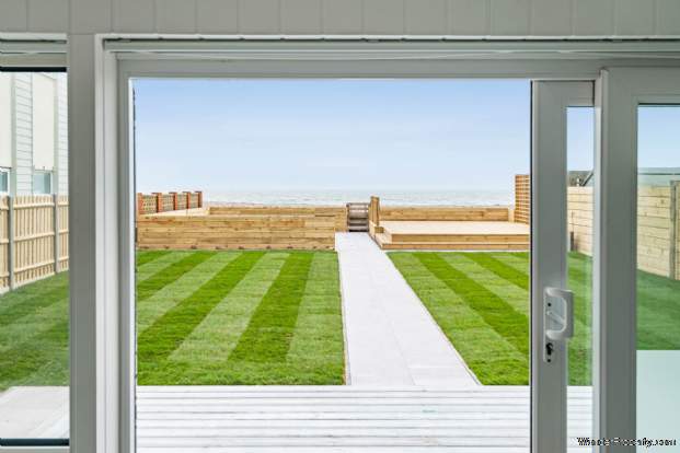 Additional Property Image 4 bedroom Detached Bungalow for sale in Chichester 8