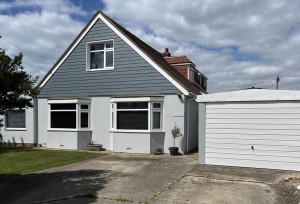 5 bedroom Detached for sale in Chichester