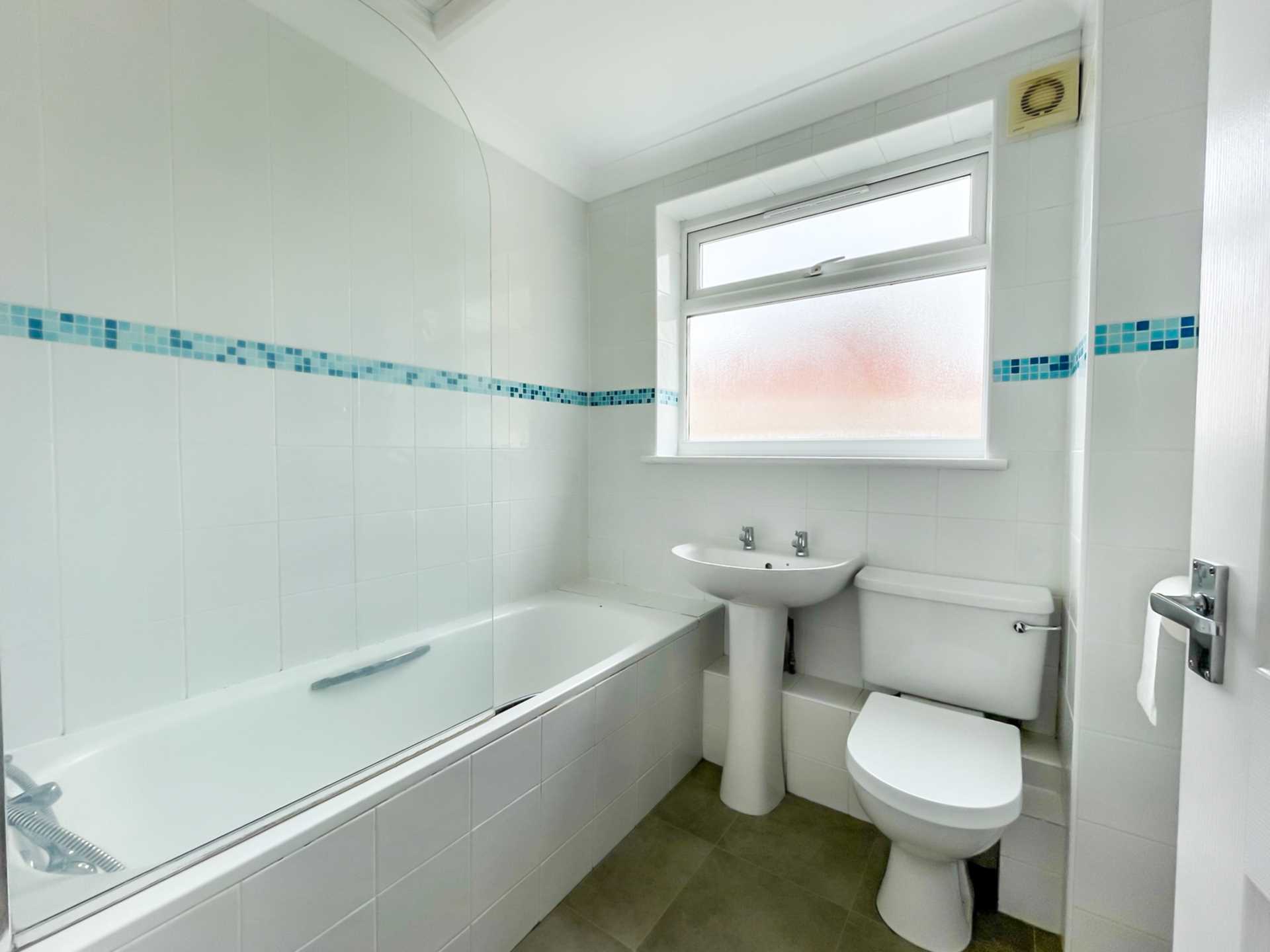 Additional Property Image 2 bedroom Semi Detached Bungalow for sale in Chichester 7