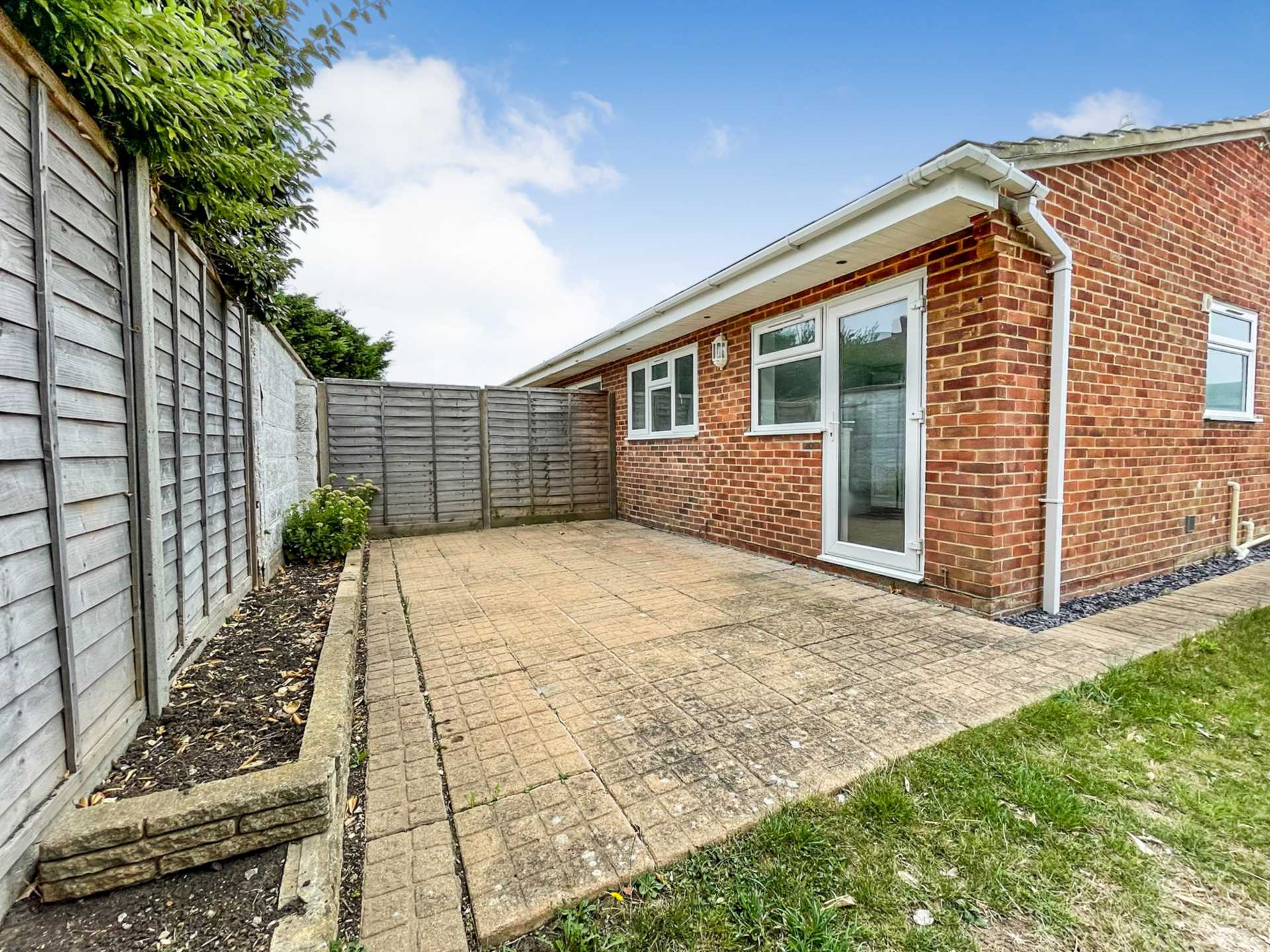 Additional Property Image 2 bedroom Semi Detached Bungalow for sale in Chichester 8