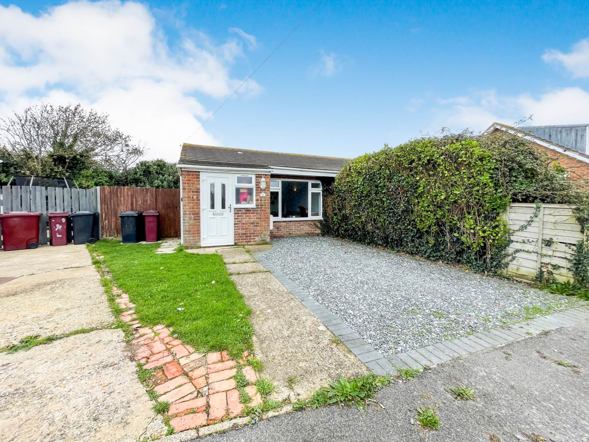 Additional Property Image 2 bedroom Semi Detached Bungalow for sale in Chichester 10