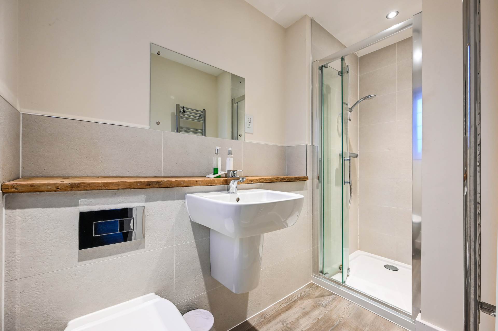 Additional Property Image 2 bedroom Detached for sale in Chichester 12