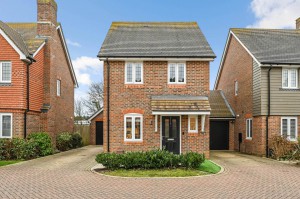 2 bedroom Detached for sale in Chichester